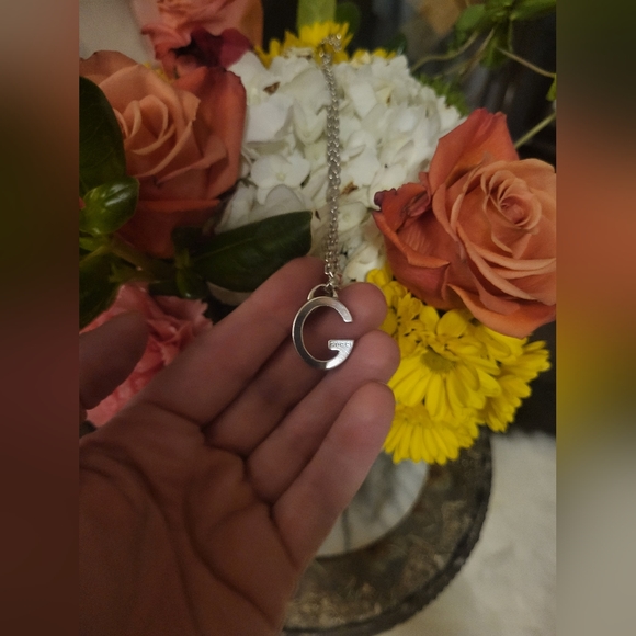 GUCCI LUXURY ITALIAN ✨️ STATEMENT LOGO NECKLACE ♥️ - Picture 5 of 5